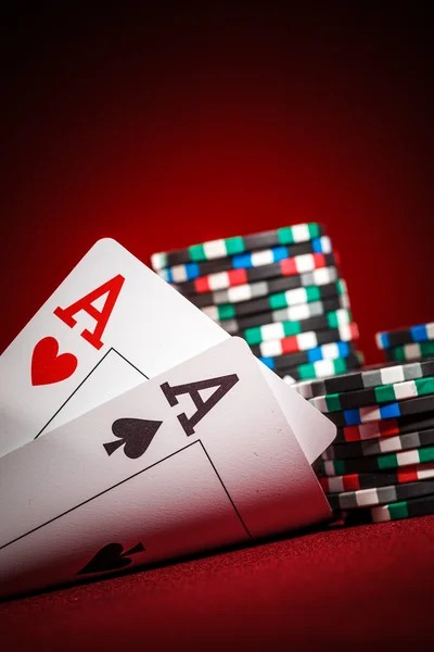 mpo555 platform interface showing live-dealer tables and sportsbook markets